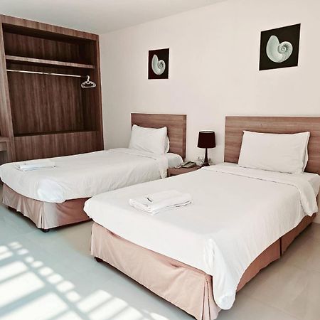Hotel Similan Mansion Bangsaen Exterior foto